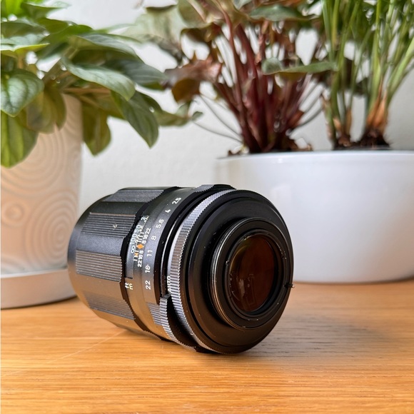 Asahi Pentax Super Takumar 135mm f/2.5 Telephoto Lens - Vintage Classic - Picture 7 of 8